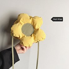 卡通單肩包包網紅麥當勞紙袋書包2023新款大容量背包大學生手提包 歷史價格詳細信息