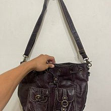 「 二手包 」 真皮斜背包（黑）193 歷史價格詳細信息