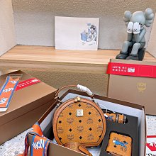 【一品香包】 今天推薦這只超時髦的包 Mcm新款圓包 單肩包斜背包 套盒款 洋氣 價格比較,價格查詢,歷史價格詳細信息