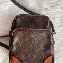 售出LV M64858 Blooming Supple 手鐲（鍊）9成新保證真品無購證，非HERMES CELINE GUCCI BALENCIAGA 歷史價格詳細信息