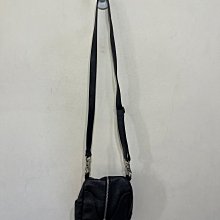 「 二手包 」 真皮掀蓋斜背包（黑）260 歷史價格詳細信息