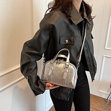韓版大容量通勤百搭單肩斜挎包2023秋冬新款時尚拼接羊羔毛手提包 歷史價格詳細信息