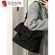 質感小眾設計郵差小包包女休閒百搭黑色帆布單肩斜挎包胸包腋下包 歷史價格詳細信息