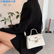 單肩寬肩帶潮2024水桶包斜挎女時尚百搭網紅包包新款大容量女包-惠誠小屋 歷史價格詳細信息