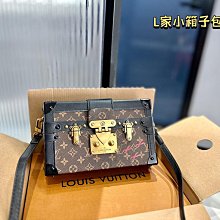 外貿新款 潮流時尚單肩包斜背包 洋氣女包 明星同款 折疊 氣質款『魅足時尚』 歷史價格詳細信息