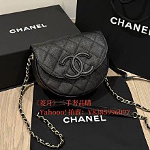 香奈兒鏈袋背包斜背包手拿包兩用包黑色牛皮配銀色錬袋Chanel chain bag 漆皮年輕有型最紅的小香￼小包廢包款 完美剪裁拼接搭配絲質裡 mini coc 歷史價格詳細信息