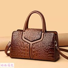 2024新款真皮手掌紋della屁股包百搭馬鞍包24新款牛皮單肩斜挎包熱銷 明星大牌同款包包 歷史價格詳細信息