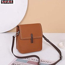 女生包包 2022bags夏秋新款韓系潮女士單肩斜挎包 字母印花手提水桶包 歷史價格詳細信息