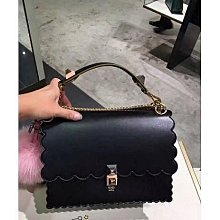 二手貨＊＊ 全新 斜肩背包 帥氣 適合上班、戶外出遊 &sim; 便宜出售 &sim; ＊ ＊ 歷史價格詳細信息