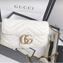 GUCCI  GG Marmont 迷你絎縫皮革斜背/相機包(黑色) 歷史價格詳細信息