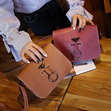 圓方 香港尋龍點穴錄 軟皮精裝(劉坤昰) 978-962-14-6402-6 育林出版社蝦皮商城 歷史價格詳細信息