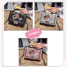 【徽章小方包】韓版鉚釘手提包 鍊條側背包 時尚個性斜背包☆精品社 歷史價格詳細信息