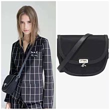 agnes b. 輕便尼龍腰/胸包-水藍 歷史價格詳細信息