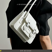 ►DR.DESIGN│DR34289-小眾 尼龍布 抽繩兩用 側背/後背包 大容量輕便肩包 柔軟夾棉手提包 軍綠/米白/灰/黑 歷史價格詳細信息