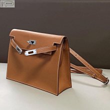 高級感H扣康康包手掌紋真皮空姐包女2023新款單肩斜挎豆腐小方包 歷史價格詳細信息