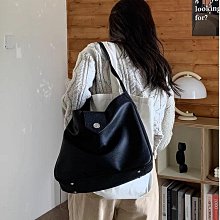 韓版復古油蠟皮馬鞍包包女2023新款小眾質感時尚紅色單肩斜挎包 歷史價格詳細信息