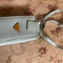 買來沒用全新少見的真皮經典STAND OIL黑色斜背包。像相機包立體有個性。裡面是粉藍色麂皮寬12高17底5公分5800 歷史價格詳細信息