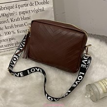 女生包包 女士包 2022新款潮流時尚純色菱格繡花單肩斜挎包 手機包 斜背包 肩背包 歷史價格詳細信息