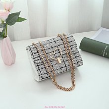 新款女士包 NY 便攜式質感小包 ins 風 腋下包高端 法棍包 尼龍水餃包-美惠好物 歷史價格詳細信息