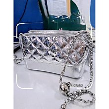 女裝 今年流行極簡風高級感針織兩件套裙秋季無袖圓領背心上衣+半身裙 歷史價格詳細信息