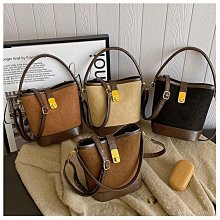 秋季小包包女2024新款潮複古百搭質感單肩包高級感寬帶斜挎小方包-李李 韓國女裝 歷史價格詳細信息