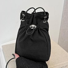 尼龍日係ins單肩餃子包簡約純色百搭斜挎小包包女手機包帆布背包-李李 韓國女裝 歷史價格詳細信息