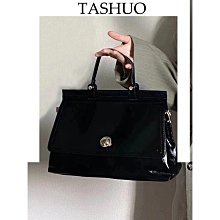 UR新款男裝潮流休閑風少年感印花寬松無袖背心UMV432101【超齡男裝】 歷史價格詳細信息