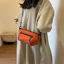 日系大容量斜挎包女高級感健身運動揹包短途旅行包潮男手提單肩包 歷史價格詳細信息