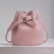 女甜美斜挎包 尼龍防水帆布包時尚潮包春夏森系文藝餃子包大學生上課單肩斜挎包-惠誠小屋 歷史價格詳細信息