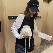 韓國 流蘇 水桶包 斜背包 單肩包 白色 黑色 綠色 藍色 氣質 簡約 高質感 歷史價格詳細信息