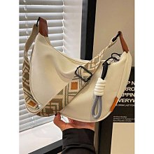 斜挎小包包女休閒百搭通勤包鏈條手拎包2023新款高級感秋冬單肩包 歷史價格詳細信息