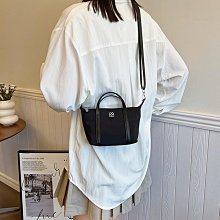 餃子包 DANDT 軟牛皮手提肩背餃子包（20 SEP) 同風格請在賣場搜尋 THU 或 歐美包款 歷史價格詳細信息