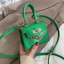 [超迷你] 2024新款自拍杆支架三腳架旅遊便攜360度旋轉拍照神器手 歷史價格詳細信息