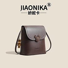 韓式簡約百搭抓夾磨砂鏤空弧形髮抓半抓馬尾夾子洗澡髮夾鯊魚夾 歷史價格詳細信息