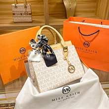 香港代購真皮小眾設計包包女秋冬2024新款高級感復古手提圓筒包 歷史價格詳細信息