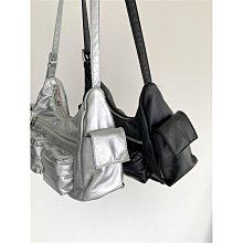 銀色包包 高級質感洋氣銀色包包女2024新款流行斜挎小包時尚爆款手提編織包-李李 韓國女裝 歷史價格詳細信息