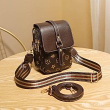 小包包女2024新款女包網紅時尚簡約百搭女士寬肩帶單肩斜挎包女-惠誠小屋 歷史價格詳細信息