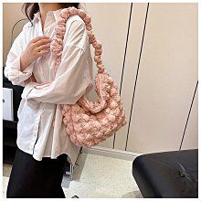 韓國時尚褶皺子云朵包 迷你棉服手提包 菱格繡線泡泡腋下包 羽絨尼龍包-予你優選 歷史價格詳細信息