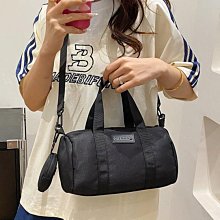 今年流行包包女大容量2024新款簡約大氣單肩斜挎包秋冬手提託特包 歷史價格詳細信息