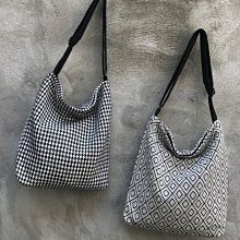 韓國 幾何圖形 造型耳環 【Bonjouracc】 歷史價格詳細信息