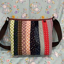 毛毛手工拼布包。富貴花開 斜背包 歷史價格詳細信息