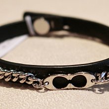 降，Coach 黑色荔枝真皮小方斜背包，真的很漂亮又好看，內容量也很大喔！ 歷史價格詳細信息