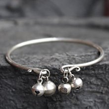 下殺-純手工雕刻生命源單核陰陽同體印尼橄欖核單籽手把件玉女心經精品 歷史價格詳細信息