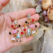 【MOMO全球購】SWAROVSKI施華洛世奇 天鵝女戒指 開口三層疊帶戒環 狐貍蜜蜂波米西亞風情月亮寶石對戒 歷史價格詳細信息