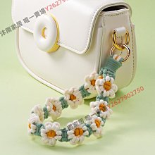 清代花瓣紅瑪瑙隔珠 一對第一個直徑：1.37CM 厚度：0.374374 歷史價格詳細信息