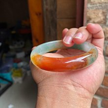 天然獨龍玉冰飄花手鐲內徑58.5黃夾綠手鐲 有細紋 烏雞 無 歷史價格詳細信息