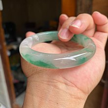 天然獨龍玉冰飄花手鐲內徑58.5黃夾綠手鐲 有細紋 烏雞 無 歷史價格詳細信息