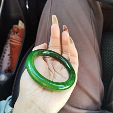 七號礦碧玉四季豆，尺寸27.5*9*5毫米，無裂無雜，標價就8487 歷史價格詳細信息