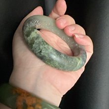 ～新疆特色碧玉籽輪胎手鐲 ～三維57/18.5/12.5 很 歷史價格詳細信息