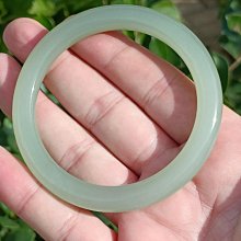 和田玉晴水手鐲玉鐲子女款特價天然湖水綠手鐲玉石冰種真玉鐲。 歷史價格詳細信息